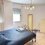 Stylish Downtown Getaway