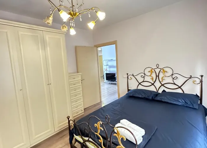 Stylish Downtown Getaway