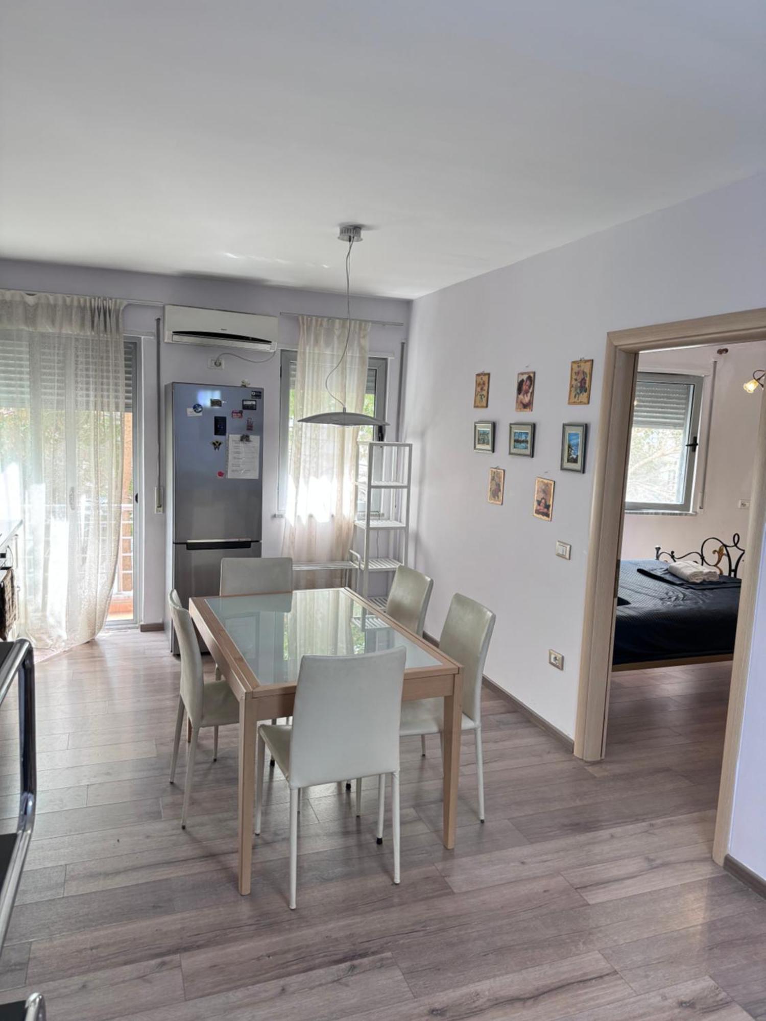 Stylish Downtown Getaway Apartment Tirana
